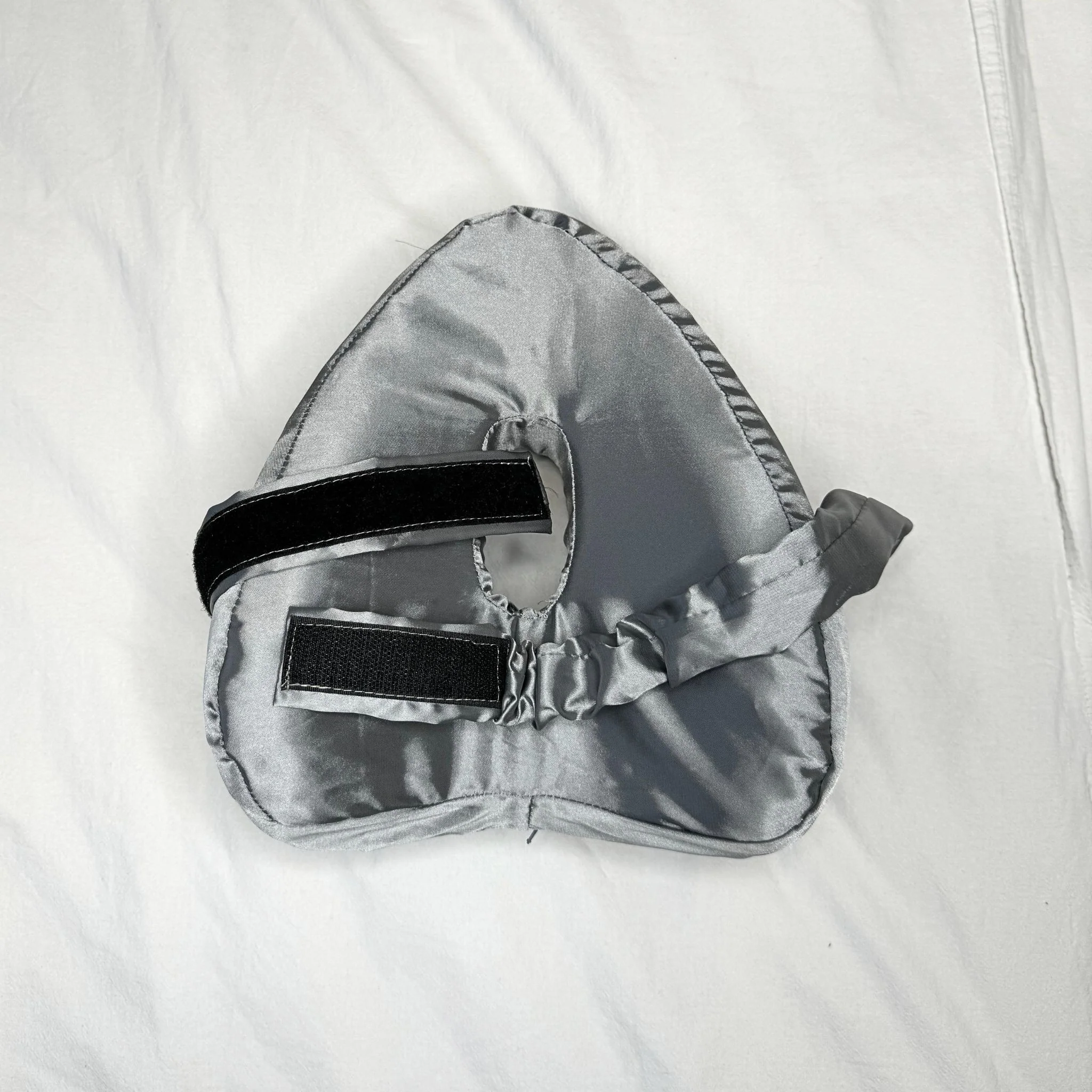 Silk Velcro Strap Case for SmoothSpine Pillow - Image 4